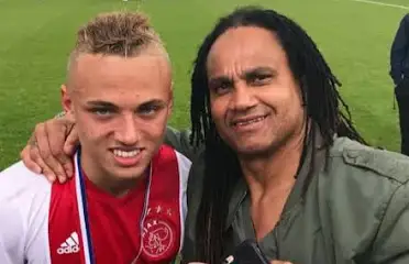 Vader Noa Lang mishandeling